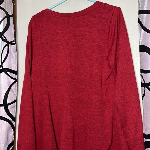 Denim + Company long sleeve, V-neck stretch, knit blouse, size medium - Picture 8 of 10